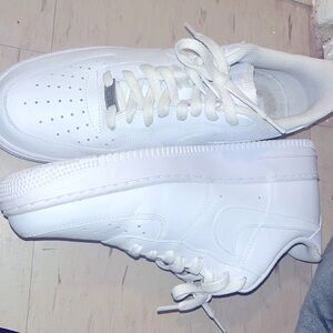 Like new nike AF1 white EU45 MEN11.5 work only once